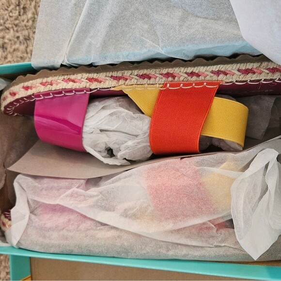 New Nina Daybreaks Minx Pink, Yellow and Orange Colorful Sandals - Picture 8 of 11